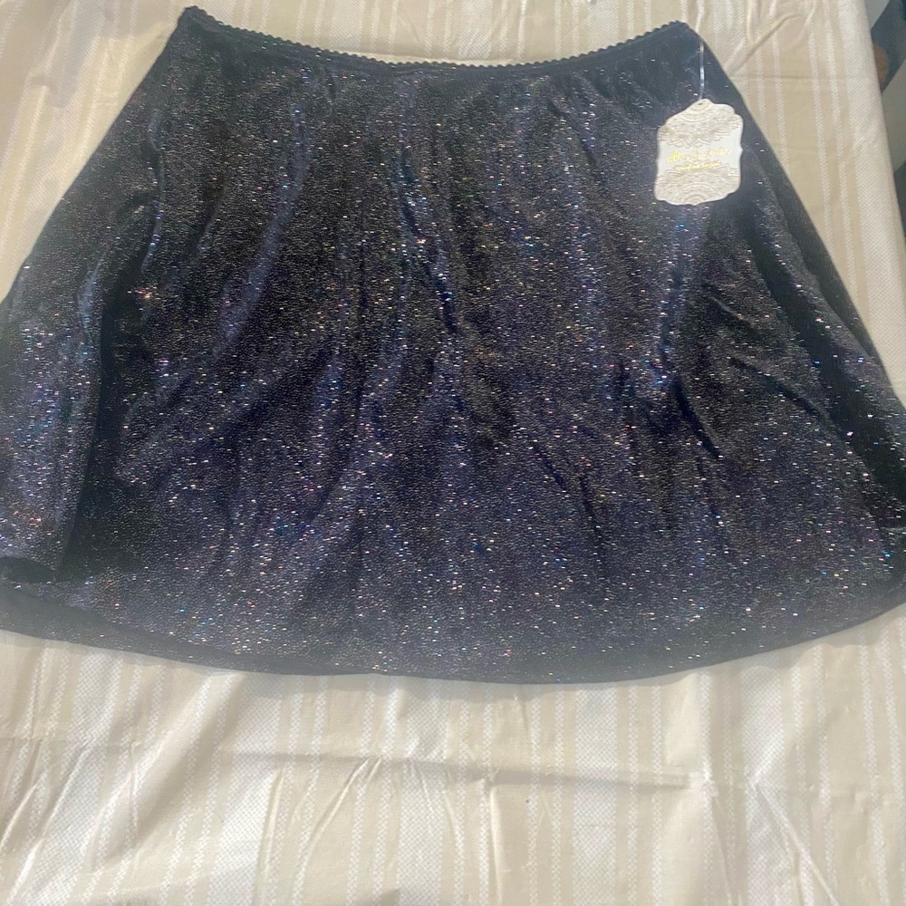 Altar'd State Black iridescent Sparkly Mini Skirt velvet size L - Picture 2 of 8